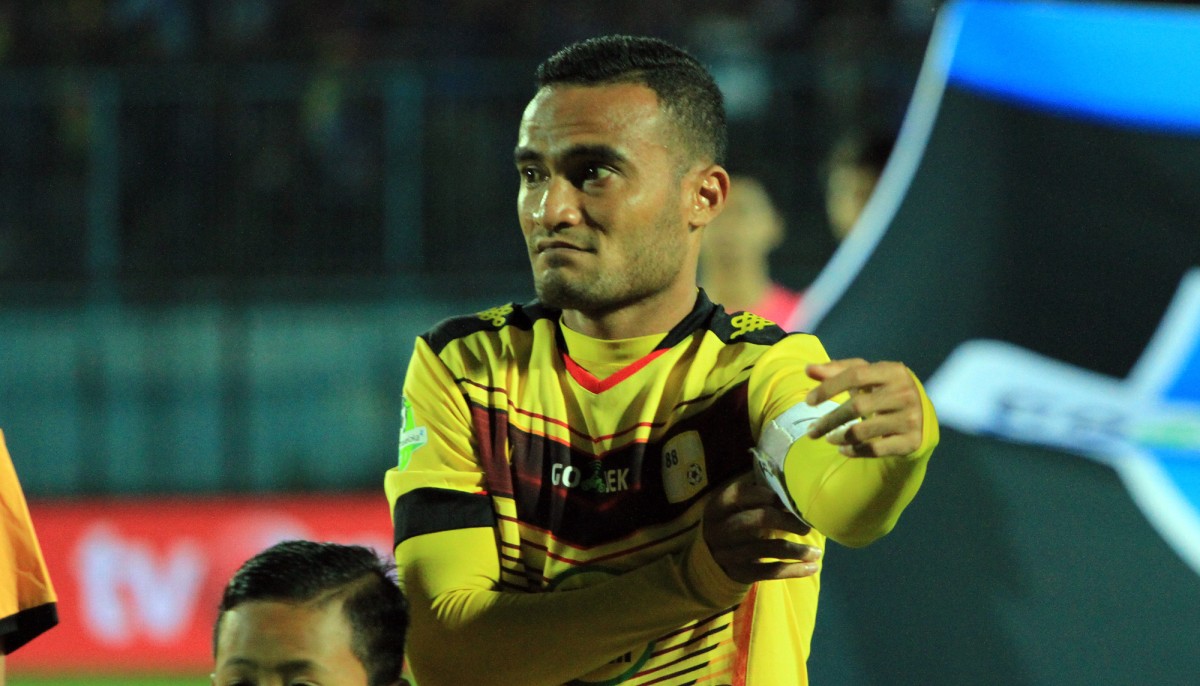 Fullback Arema FC Waspadai Sosok Rizky Pora di Barito Putera